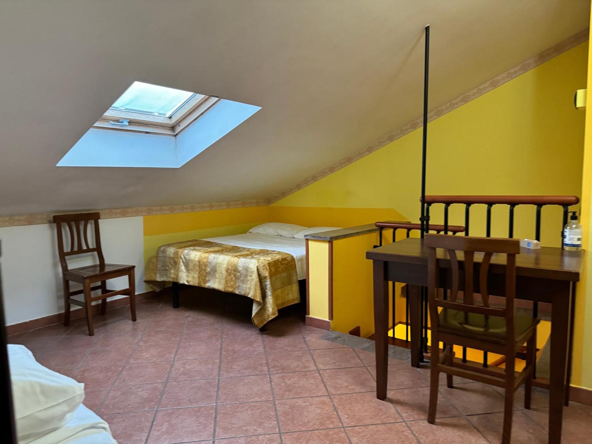 Euro House Inn Airport Fiumicino Bagian luar foto